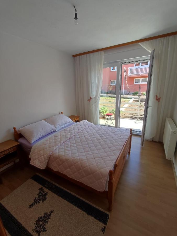 Apartman Bor 利夫诺 外观 照片