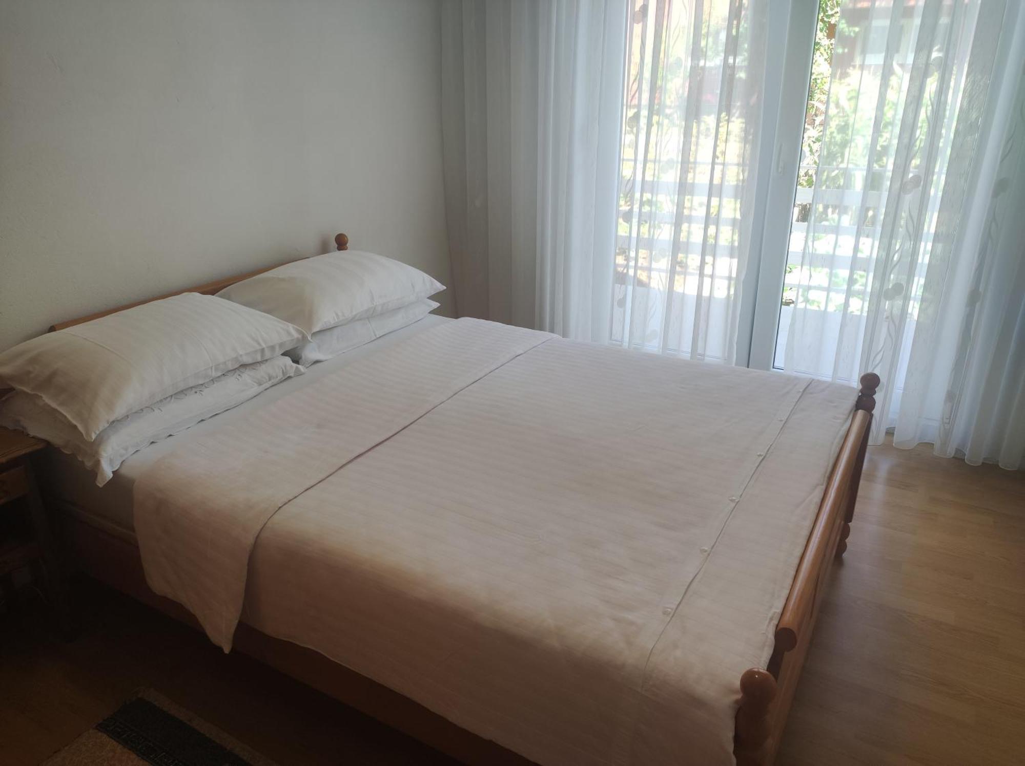 Apartman Bor 利夫诺 外观 照片
